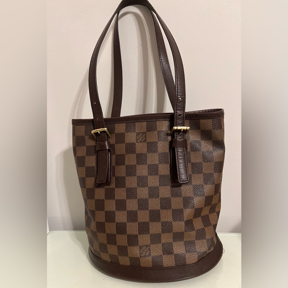 ❗️SOLD❗️Vintage Lv bucket bag